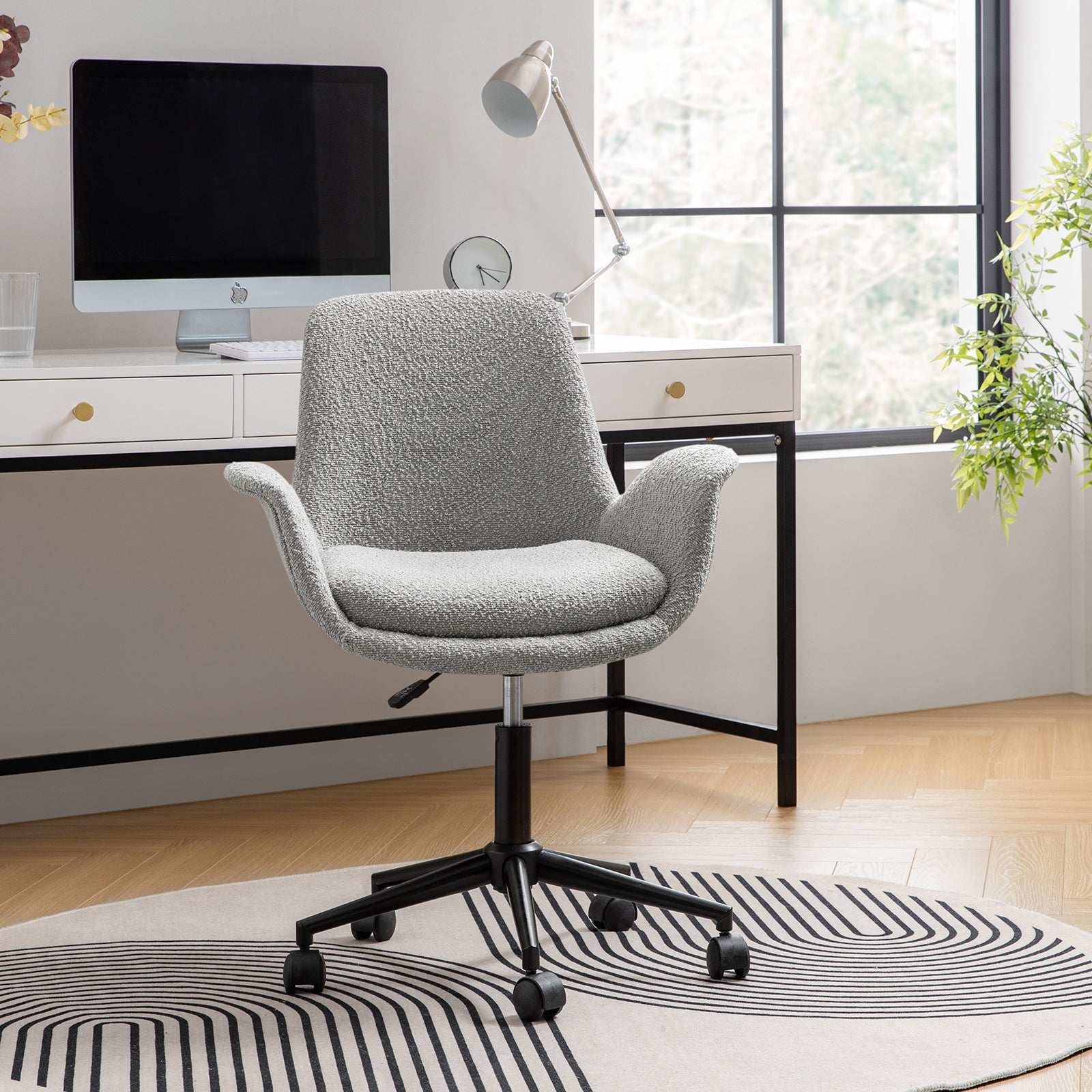 Chaise de bureau Hugo dossier moyen pivotante réglable